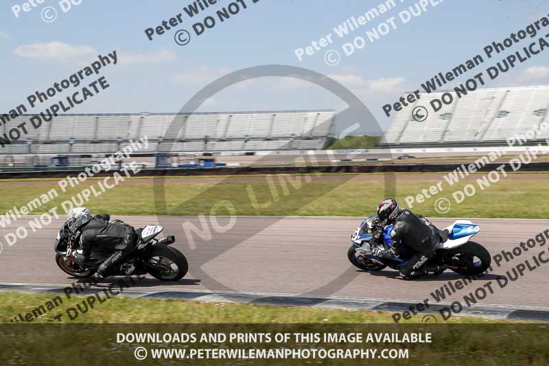 Rockingham no limits trackday;enduro digital images;event digital images;eventdigitalimages;no limits trackdays;peter wileman photography;racing digital images;rockingham raceway northamptonshire;rockingham trackday photographs;trackday digital images;trackday photos