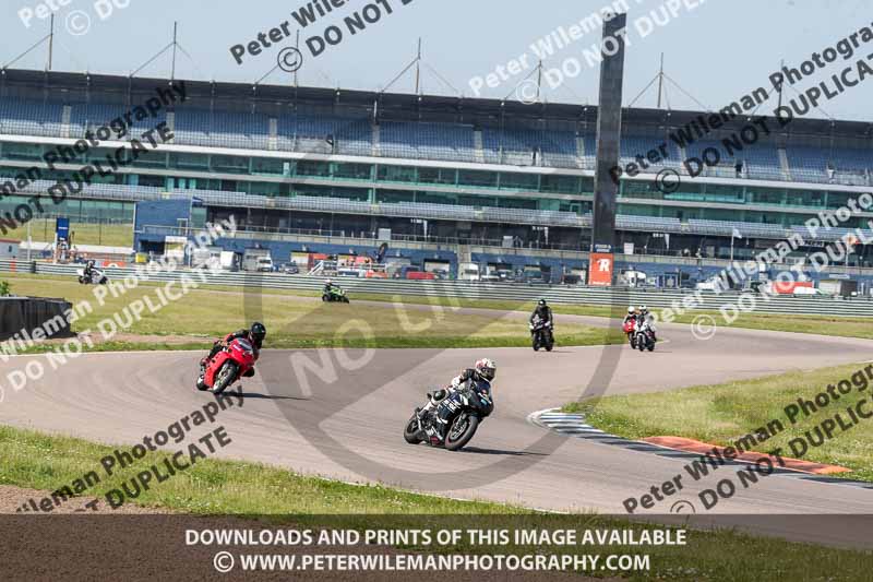 Rockingham no limits trackday;enduro digital images;event digital images;eventdigitalimages;no limits trackdays;peter wileman photography;racing digital images;rockingham raceway northamptonshire;rockingham trackday photographs;trackday digital images;trackday photos