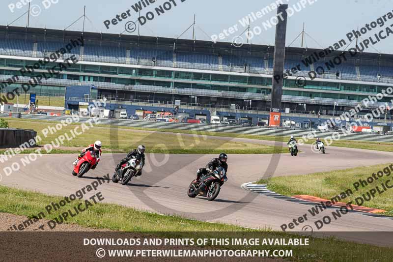 Rockingham no limits trackday;enduro digital images;event digital images;eventdigitalimages;no limits trackdays;peter wileman photography;racing digital images;rockingham raceway northamptonshire;rockingham trackday photographs;trackday digital images;trackday photos