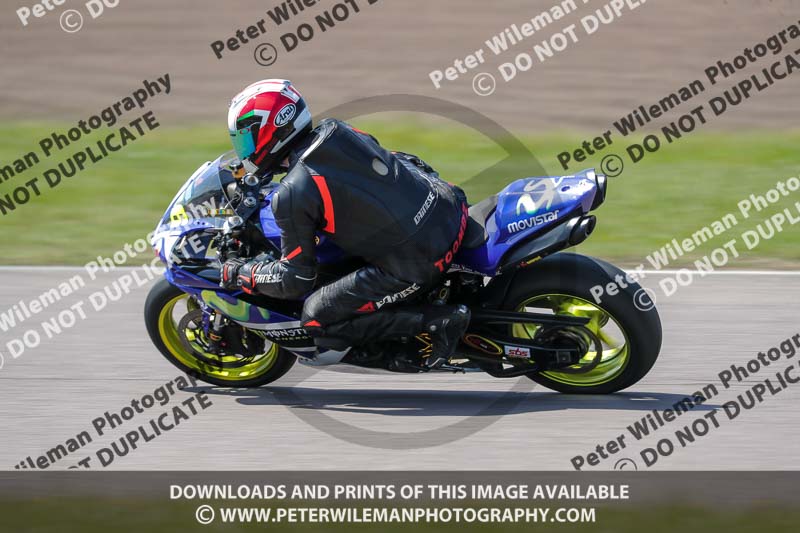 Rockingham no limits trackday;enduro digital images;event digital images;eventdigitalimages;no limits trackdays;peter wileman photography;racing digital images;rockingham raceway northamptonshire;rockingham trackday photographs;trackday digital images;trackday photos