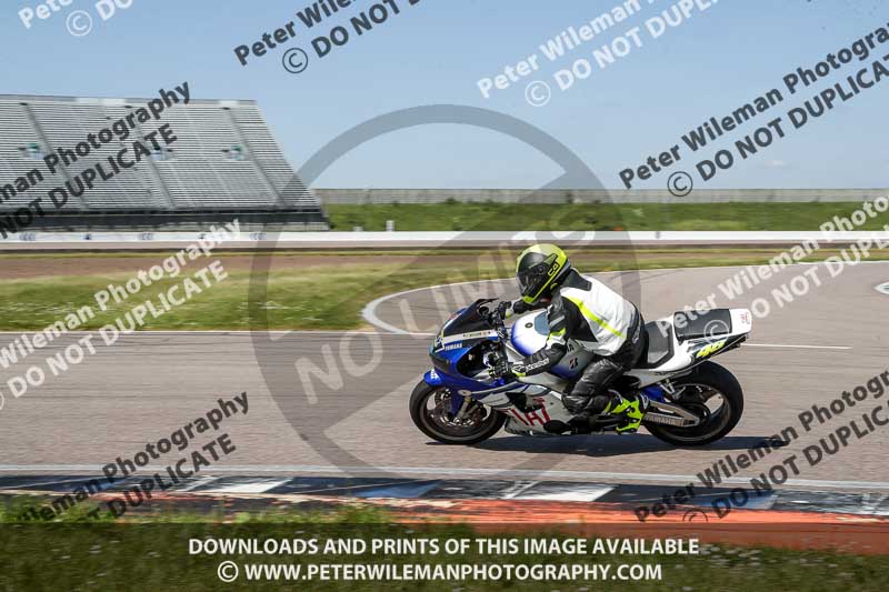 Rockingham no limits trackday;enduro digital images;event digital images;eventdigitalimages;no limits trackdays;peter wileman photography;racing digital images;rockingham raceway northamptonshire;rockingham trackday photographs;trackday digital images;trackday photos