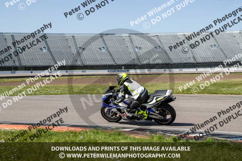 Rockingham no limits trackday;enduro digital images;event digital images;eventdigitalimages;no limits trackdays;peter wileman photography;racing digital images;rockingham raceway northamptonshire;rockingham trackday photographs;trackday digital images;trackday photos