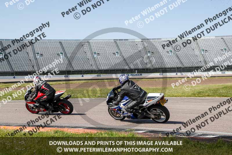 Rockingham no limits trackday;enduro digital images;event digital images;eventdigitalimages;no limits trackdays;peter wileman photography;racing digital images;rockingham raceway northamptonshire;rockingham trackday photographs;trackday digital images;trackday photos