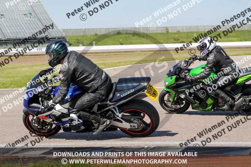 Rockingham no limits trackday;enduro digital images;event digital images;eventdigitalimages;no limits trackdays;peter wileman photography;racing digital images;rockingham raceway northamptonshire;rockingham trackday photographs;trackday digital images;trackday photos