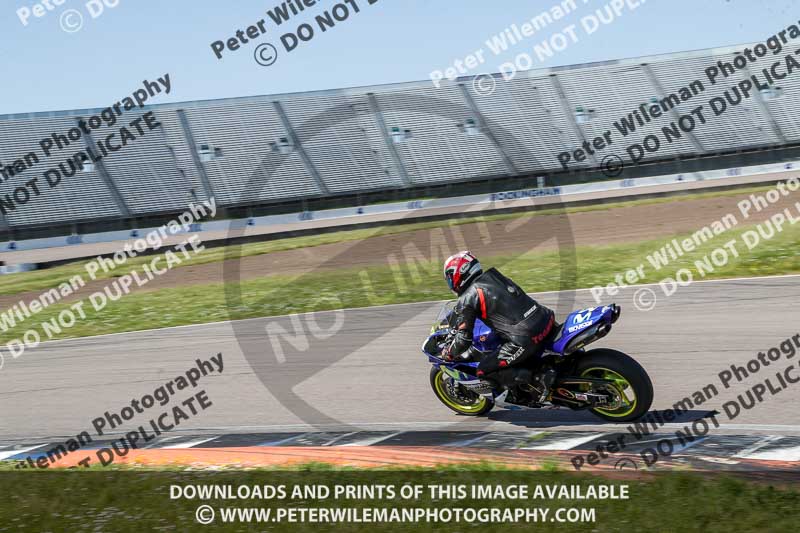 Rockingham no limits trackday;enduro digital images;event digital images;eventdigitalimages;no limits trackdays;peter wileman photography;racing digital images;rockingham raceway northamptonshire;rockingham trackday photographs;trackday digital images;trackday photos