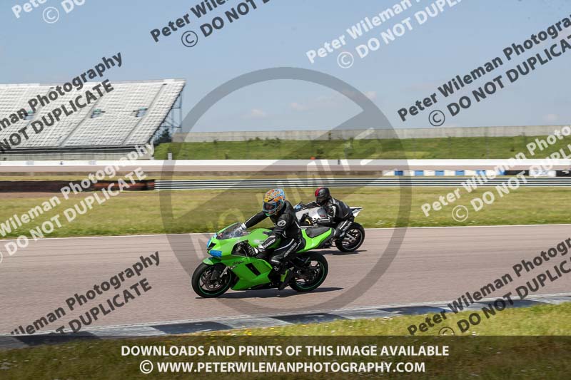 Rockingham no limits trackday;enduro digital images;event digital images;eventdigitalimages;no limits trackdays;peter wileman photography;racing digital images;rockingham raceway northamptonshire;rockingham trackday photographs;trackday digital images;trackday photos