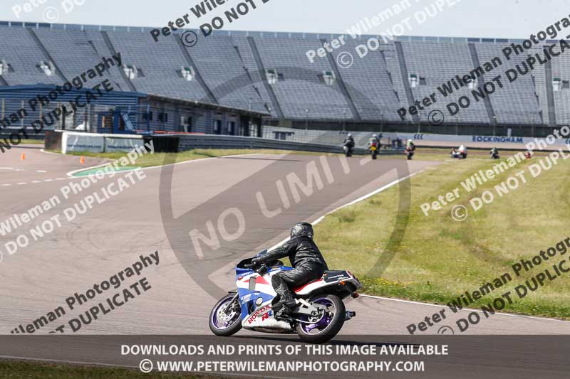 Rockingham no limits trackday;enduro digital images;event digital images;eventdigitalimages;no limits trackdays;peter wileman photography;racing digital images;rockingham raceway northamptonshire;rockingham trackday photographs;trackday digital images;trackday photos