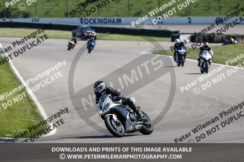 Rockingham no limits trackday;enduro digital images;event digital images;eventdigitalimages;no limits trackdays;peter wileman photography;racing digital images;rockingham raceway northamptonshire;rockingham trackday photographs;trackday digital images;trackday photos