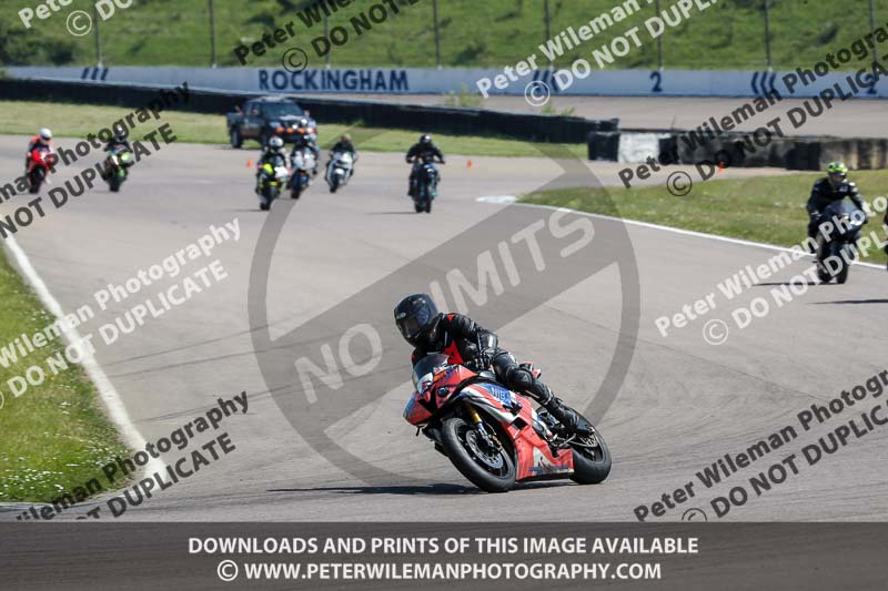 Rockingham no limits trackday;enduro digital images;event digital images;eventdigitalimages;no limits trackdays;peter wileman photography;racing digital images;rockingham raceway northamptonshire;rockingham trackday photographs;trackday digital images;trackday photos