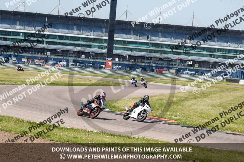 Rockingham no limits trackday;enduro digital images;event digital images;eventdigitalimages;no limits trackdays;peter wileman photography;racing digital images;rockingham raceway northamptonshire;rockingham trackday photographs;trackday digital images;trackday photos