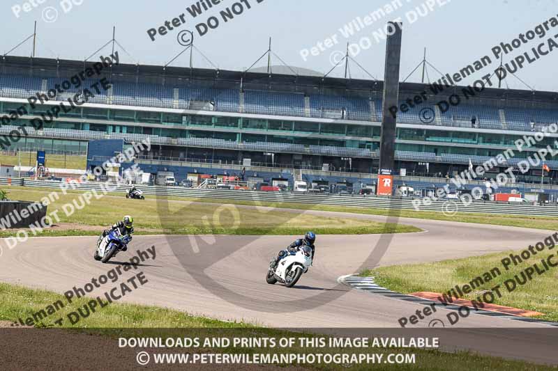 Rockingham no limits trackday;enduro digital images;event digital images;eventdigitalimages;no limits trackdays;peter wileman photography;racing digital images;rockingham raceway northamptonshire;rockingham trackday photographs;trackday digital images;trackday photos