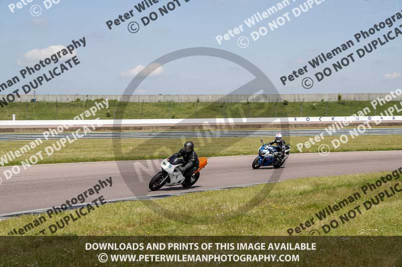 Rockingham no limits trackday;enduro digital images;event digital images;eventdigitalimages;no limits trackdays;peter wileman photography;racing digital images;rockingham raceway northamptonshire;rockingham trackday photographs;trackday digital images;trackday photos