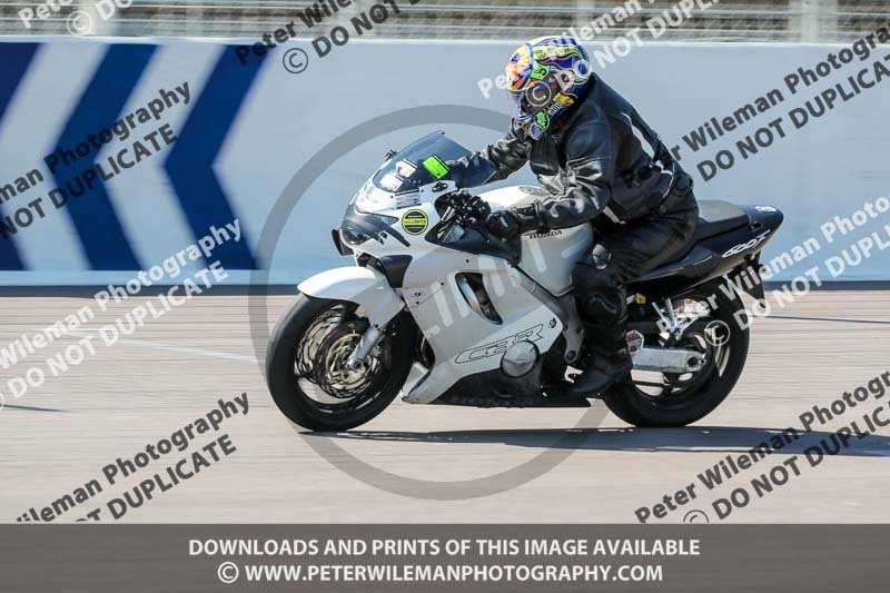 Rockingham no limits trackday;enduro digital images;event digital images;eventdigitalimages;no limits trackdays;peter wileman photography;racing digital images;rockingham raceway northamptonshire;rockingham trackday photographs;trackday digital images;trackday photos