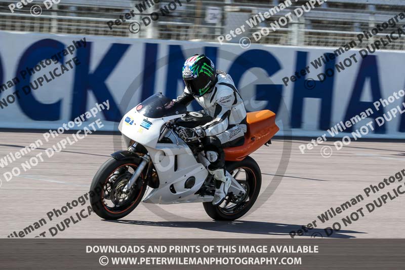 Rockingham no limits trackday;enduro digital images;event digital images;eventdigitalimages;no limits trackdays;peter wileman photography;racing digital images;rockingham raceway northamptonshire;rockingham trackday photographs;trackday digital images;trackday photos