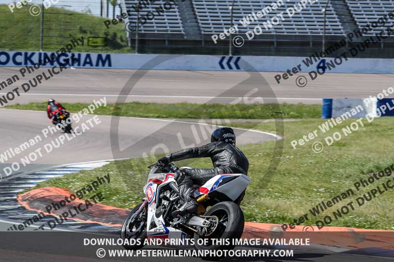 Rockingham no limits trackday;enduro digital images;event digital images;eventdigitalimages;no limits trackdays;peter wileman photography;racing digital images;rockingham raceway northamptonshire;rockingham trackday photographs;trackday digital images;trackday photos