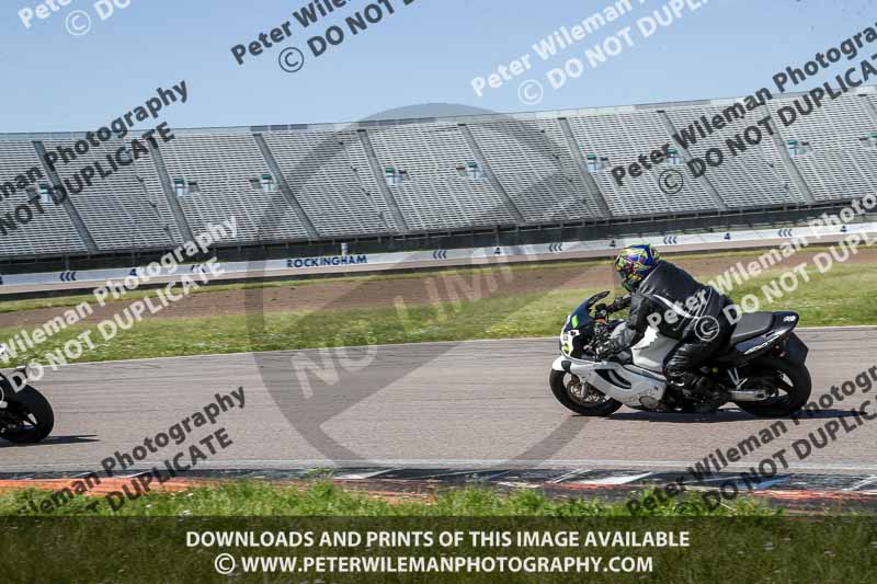 Rockingham no limits trackday;enduro digital images;event digital images;eventdigitalimages;no limits trackdays;peter wileman photography;racing digital images;rockingham raceway northamptonshire;rockingham trackday photographs;trackday digital images;trackday photos