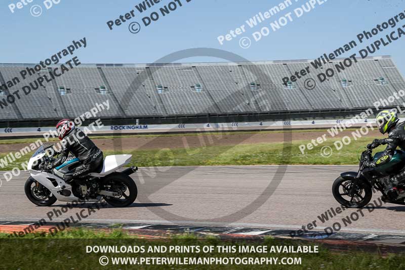 Rockingham no limits trackday;enduro digital images;event digital images;eventdigitalimages;no limits trackdays;peter wileman photography;racing digital images;rockingham raceway northamptonshire;rockingham trackday photographs;trackday digital images;trackday photos