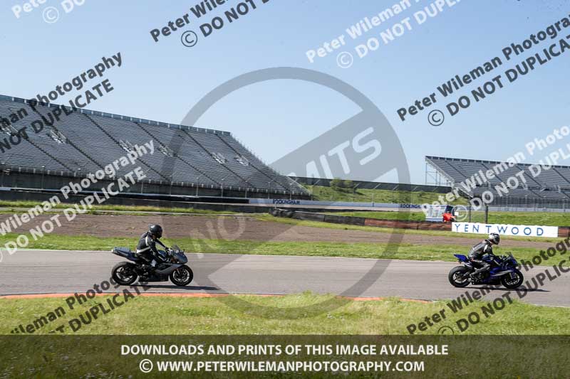 Rockingham no limits trackday;enduro digital images;event digital images;eventdigitalimages;no limits trackdays;peter wileman photography;racing digital images;rockingham raceway northamptonshire;rockingham trackday photographs;trackday digital images;trackday photos