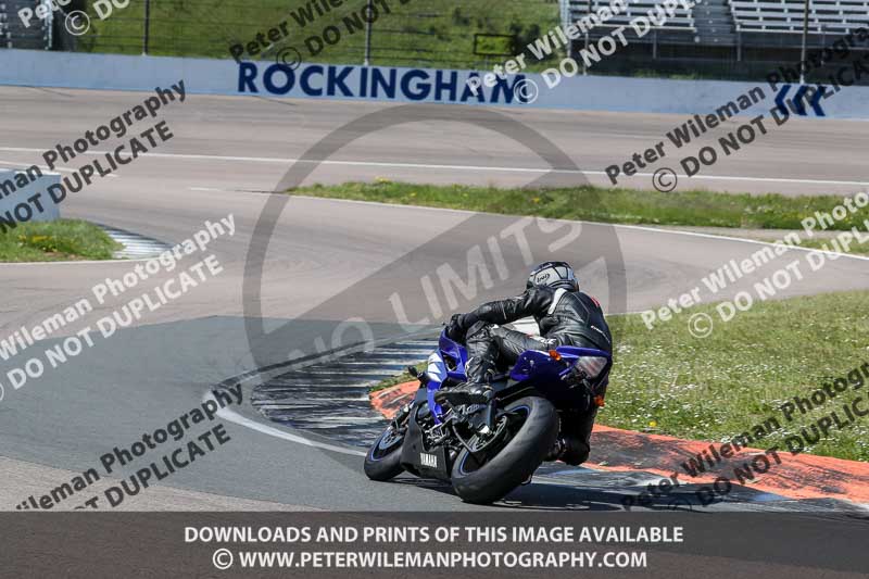 Rockingham no limits trackday;enduro digital images;event digital images;eventdigitalimages;no limits trackdays;peter wileman photography;racing digital images;rockingham raceway northamptonshire;rockingham trackday photographs;trackday digital images;trackday photos