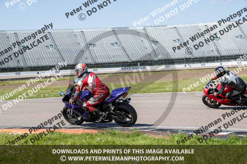 Rockingham no limits trackday;enduro digital images;event digital images;eventdigitalimages;no limits trackdays;peter wileman photography;racing digital images;rockingham raceway northamptonshire;rockingham trackday photographs;trackday digital images;trackday photos