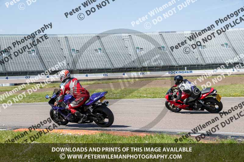 Rockingham no limits trackday;enduro digital images;event digital images;eventdigitalimages;no limits trackdays;peter wileman photography;racing digital images;rockingham raceway northamptonshire;rockingham trackday photographs;trackday digital images;trackday photos