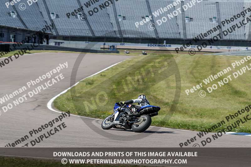 Rockingham no limits trackday;enduro digital images;event digital images;eventdigitalimages;no limits trackdays;peter wileman photography;racing digital images;rockingham raceway northamptonshire;rockingham trackday photographs;trackday digital images;trackday photos