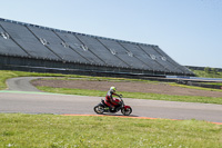 Rockingham-no-limits-trackday;enduro-digital-images;event-digital-images;eventdigitalimages;no-limits-trackdays;peter-wileman-photography;racing-digital-images;rockingham-raceway-northamptonshire;rockingham-trackday-photographs;trackday-digital-images;trackday-photos