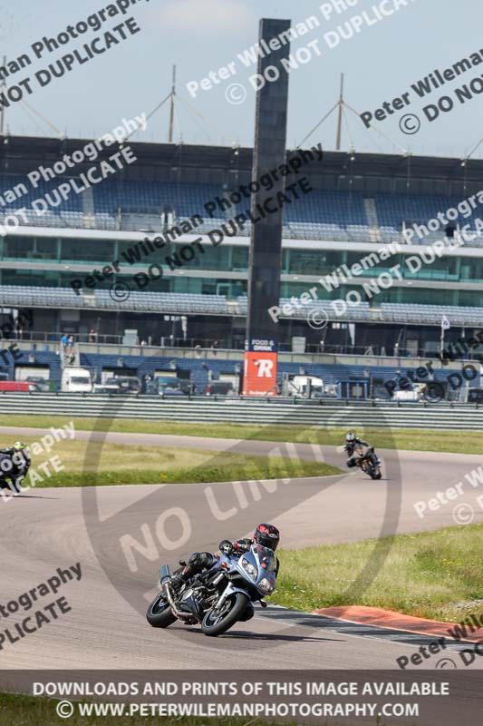 Rockingham no limits trackday;enduro digital images;event digital images;eventdigitalimages;no limits trackdays;peter wileman photography;racing digital images;rockingham raceway northamptonshire;rockingham trackday photographs;trackday digital images;trackday photos