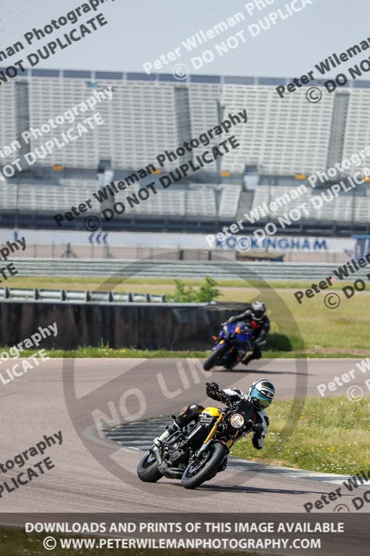 Rockingham no limits trackday;enduro digital images;event digital images;eventdigitalimages;no limits trackdays;peter wileman photography;racing digital images;rockingham raceway northamptonshire;rockingham trackday photographs;trackday digital images;trackday photos