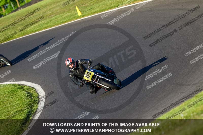 cadwell no limits trackday;cadwell park;cadwell park photographs;cadwell trackday photographs;enduro digital images;event digital images;eventdigitalimages;no limits trackdays;peter wileman photography;racing digital images;trackday digital images;trackday photos