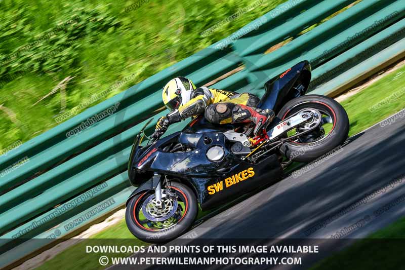 cadwell no limits trackday;cadwell park;cadwell park photographs;cadwell trackday photographs;enduro digital images;event digital images;eventdigitalimages;no limits trackdays;peter wileman photography;racing digital images;trackday digital images;trackday photos