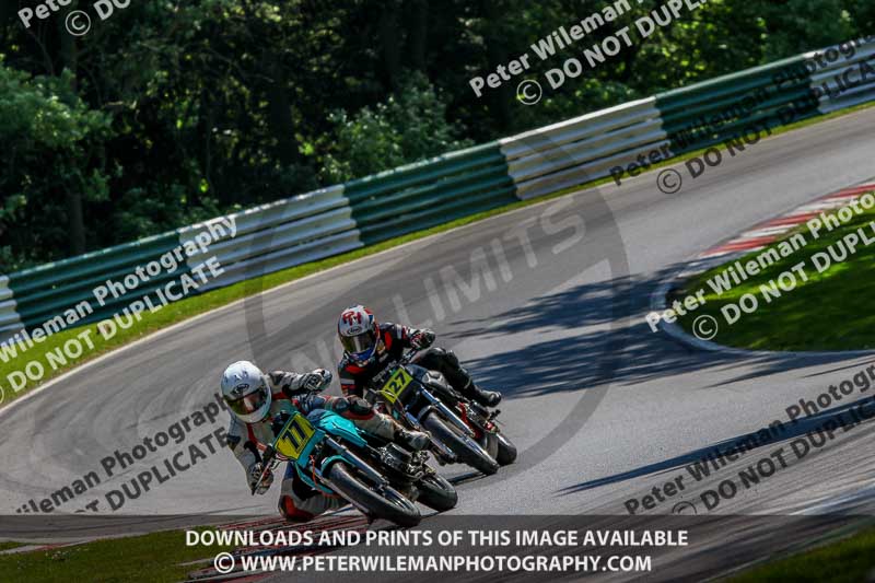 cadwell no limits trackday;cadwell park;cadwell park photographs;cadwell trackday photographs;enduro digital images;event digital images;eventdigitalimages;no limits trackdays;peter wileman photography;racing digital images;trackday digital images;trackday photos