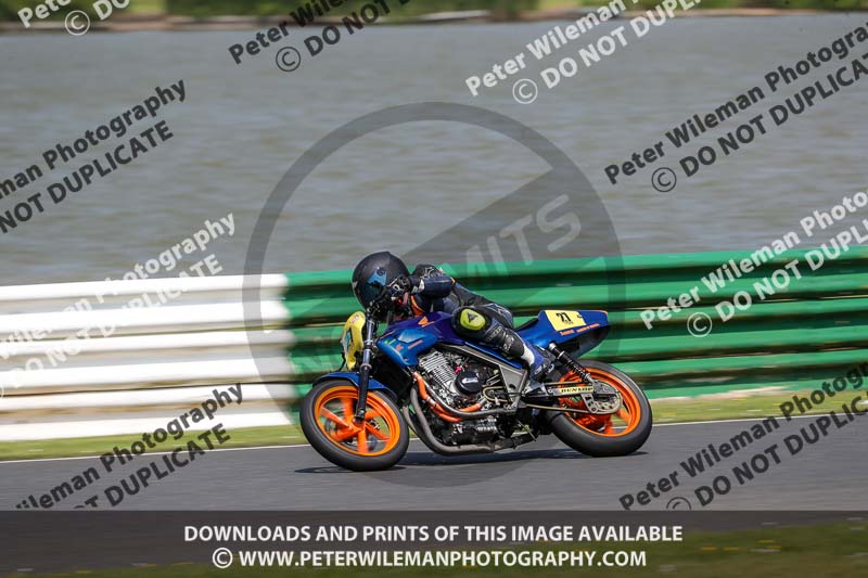 enduro digital images;event digital images;eventdigitalimages;mallory park;mallory park photographs;mallory park trackday;mallory park trackday photographs;no limits trackdays;peter wileman photography;racing digital images;trackday digital images;trackday photos