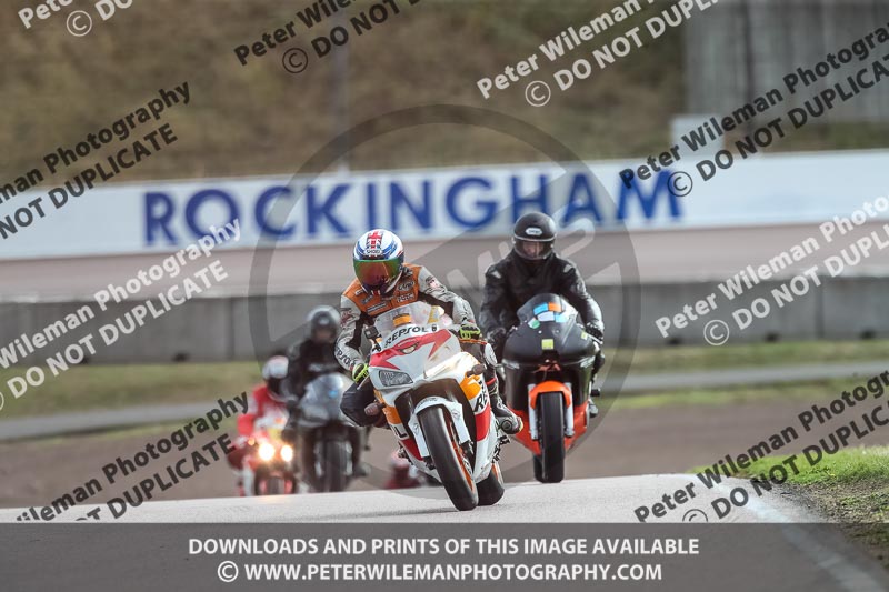 Rockingham no limits trackday;enduro digital images;event digital images;eventdigitalimages;no limits trackdays;peter wileman photography;racing digital images;rockingham raceway northamptonshire;rockingham trackday photographs;trackday digital images;trackday photos