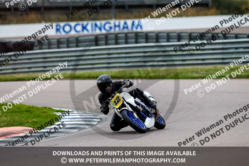 Rockingham no limits trackday;enduro digital images;event digital images;eventdigitalimages;no limits trackdays;peter wileman photography;racing digital images;rockingham raceway northamptonshire;rockingham trackday photographs;trackday digital images;trackday photos