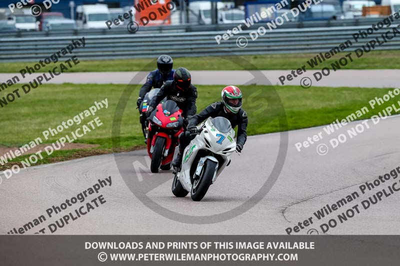 Rockingham no limits trackday;enduro digital images;event digital images;eventdigitalimages;no limits trackdays;peter wileman photography;racing digital images;rockingham raceway northamptonshire;rockingham trackday photographs;trackday digital images;trackday photos