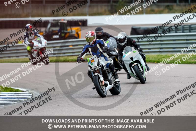 Rockingham no limits trackday;enduro digital images;event digital images;eventdigitalimages;no limits trackdays;peter wileman photography;racing digital images;rockingham raceway northamptonshire;rockingham trackday photographs;trackday digital images;trackday photos