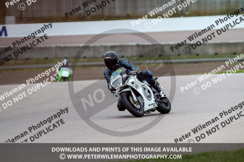 Rockingham no limits trackday;enduro digital images;event digital images;eventdigitalimages;no limits trackdays;peter wileman photography;racing digital images;rockingham raceway northamptonshire;rockingham trackday photographs;trackday digital images;trackday photos