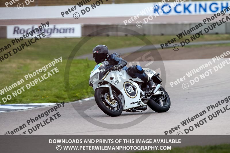 Rockingham no limits trackday;enduro digital images;event digital images;eventdigitalimages;no limits trackdays;peter wileman photography;racing digital images;rockingham raceway northamptonshire;rockingham trackday photographs;trackday digital images;trackday photos