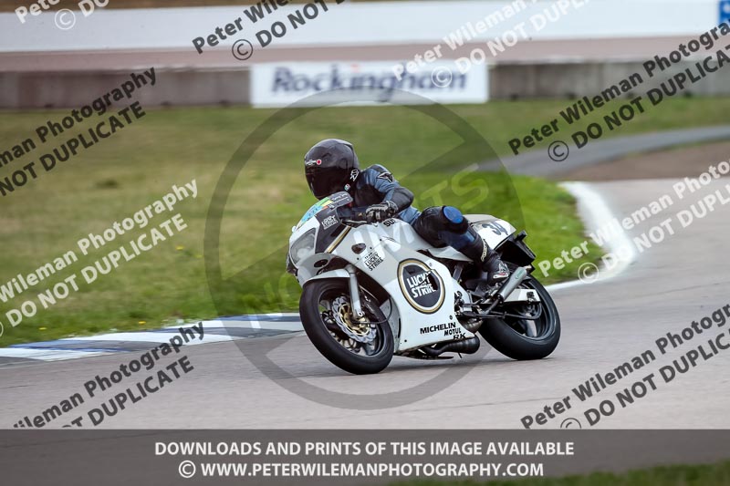 Rockingham no limits trackday;enduro digital images;event digital images;eventdigitalimages;no limits trackdays;peter wileman photography;racing digital images;rockingham raceway northamptonshire;rockingham trackday photographs;trackday digital images;trackday photos