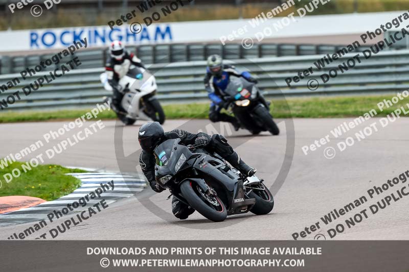 Rockingham no limits trackday;enduro digital images;event digital images;eventdigitalimages;no limits trackdays;peter wileman photography;racing digital images;rockingham raceway northamptonshire;rockingham trackday photographs;trackday digital images;trackday photos