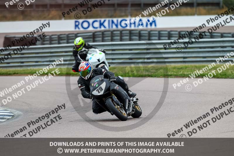 Rockingham no limits trackday;enduro digital images;event digital images;eventdigitalimages;no limits trackdays;peter wileman photography;racing digital images;rockingham raceway northamptonshire;rockingham trackday photographs;trackday digital images;trackday photos