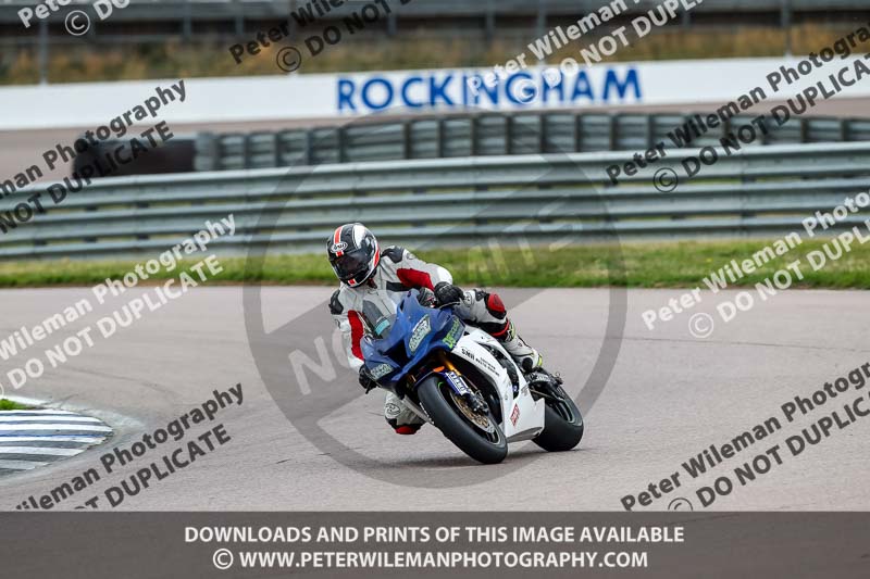 Rockingham no limits trackday;enduro digital images;event digital images;eventdigitalimages;no limits trackdays;peter wileman photography;racing digital images;rockingham raceway northamptonshire;rockingham trackday photographs;trackday digital images;trackday photos