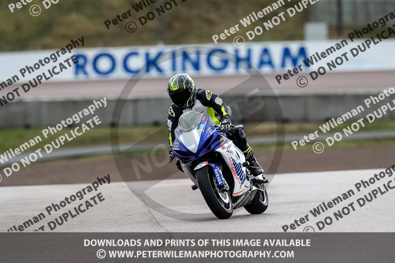 Rockingham no limits trackday;enduro digital images;event digital images;eventdigitalimages;no limits trackdays;peter wileman photography;racing digital images;rockingham raceway northamptonshire;rockingham trackday photographs;trackday digital images;trackday photos