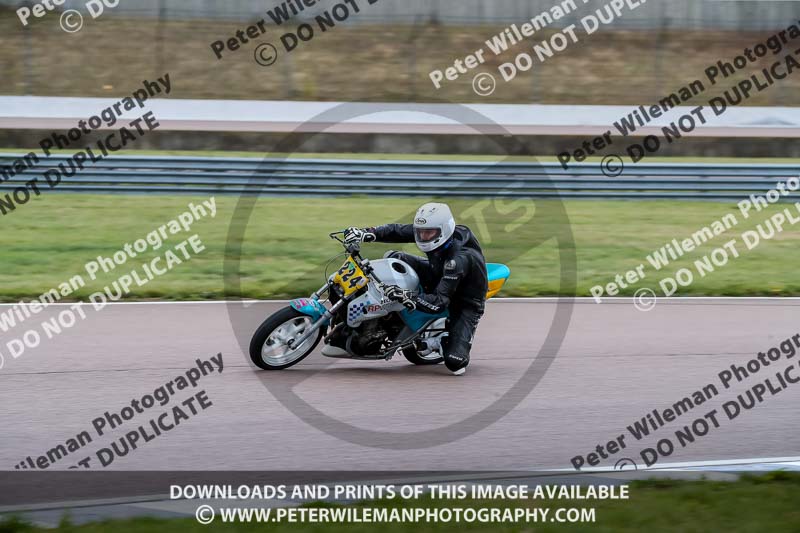 Rockingham no limits trackday;enduro digital images;event digital images;eventdigitalimages;no limits trackdays;peter wileman photography;racing digital images;rockingham raceway northamptonshire;rockingham trackday photographs;trackday digital images;trackday photos