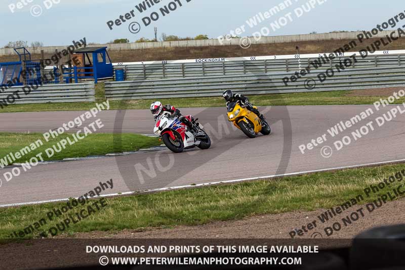 Rockingham no limits trackday;enduro digital images;event digital images;eventdigitalimages;no limits trackdays;peter wileman photography;racing digital images;rockingham raceway northamptonshire;rockingham trackday photographs;trackday digital images;trackday photos