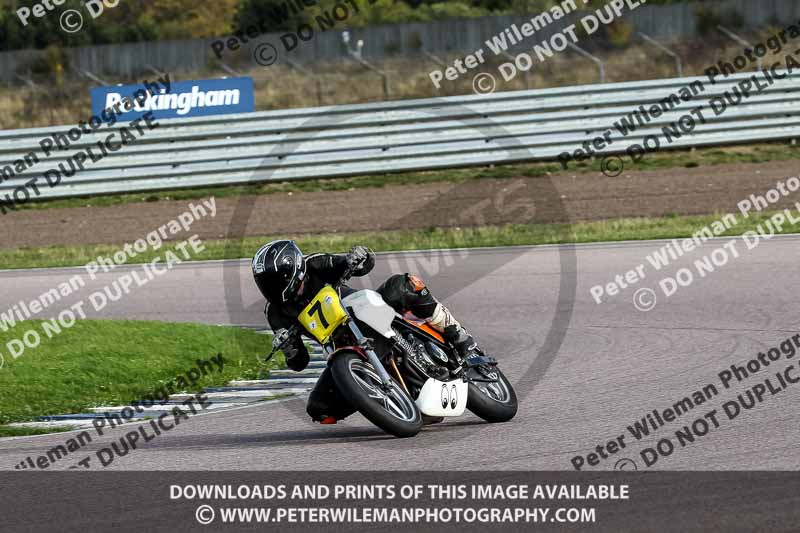 Rockingham no limits trackday;enduro digital images;event digital images;eventdigitalimages;no limits trackdays;peter wileman photography;racing digital images;rockingham raceway northamptonshire;rockingham trackday photographs;trackday digital images;trackday photos