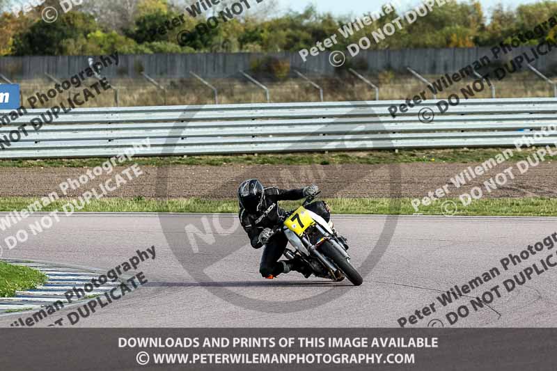 Rockingham no limits trackday;enduro digital images;event digital images;eventdigitalimages;no limits trackdays;peter wileman photography;racing digital images;rockingham raceway northamptonshire;rockingham trackday photographs;trackday digital images;trackday photos