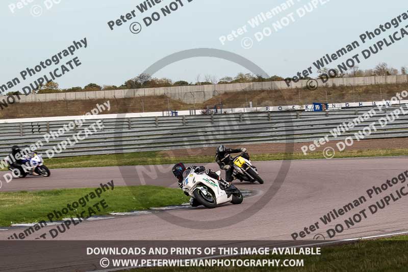 Rockingham no limits trackday;enduro digital images;event digital images;eventdigitalimages;no limits trackdays;peter wileman photography;racing digital images;rockingham raceway northamptonshire;rockingham trackday photographs;trackday digital images;trackday photos