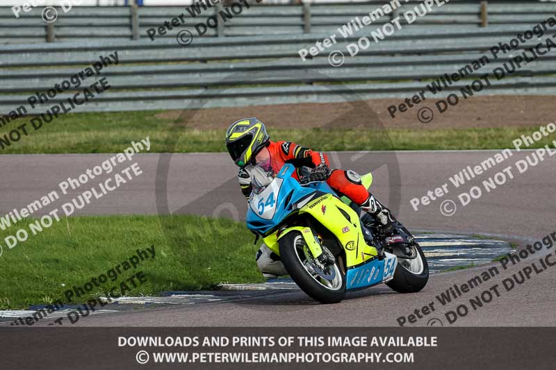 Rockingham no limits trackday;enduro digital images;event digital images;eventdigitalimages;no limits trackdays;peter wileman photography;racing digital images;rockingham raceway northamptonshire;rockingham trackday photographs;trackday digital images;trackday photos